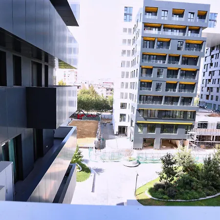 Luxury Square 21